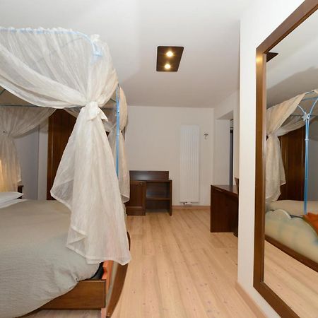 Hotel Sole ปัสโซเดลโตนาเล ภายนอก รูปภาพ