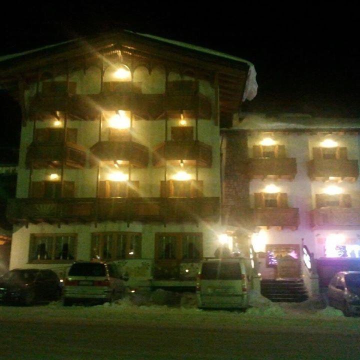 Hotel Sole ปัสโซเดลโตนาเล ภายนอก รูปภาพ